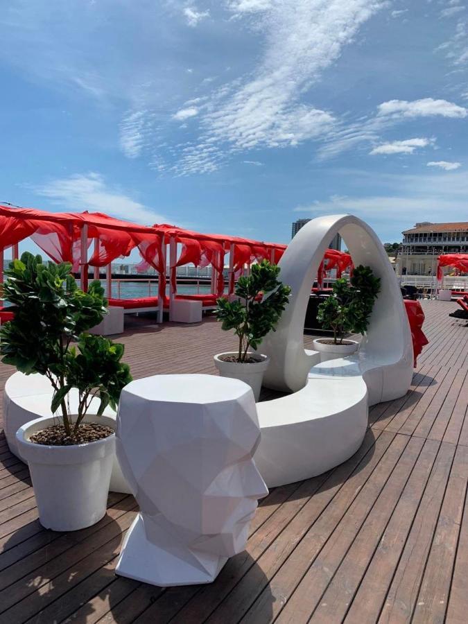 Beach Club Odessa Hotel Night Club Buitenkant foto